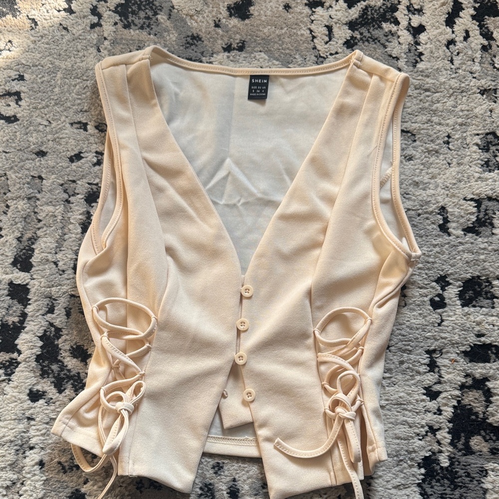 SHEIN Cream Lace-Up Tank Top